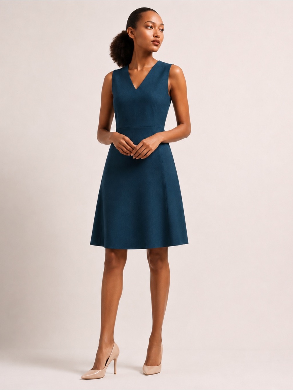 MM Lafleur V neck fit flare dress size 6 career business dark green classic